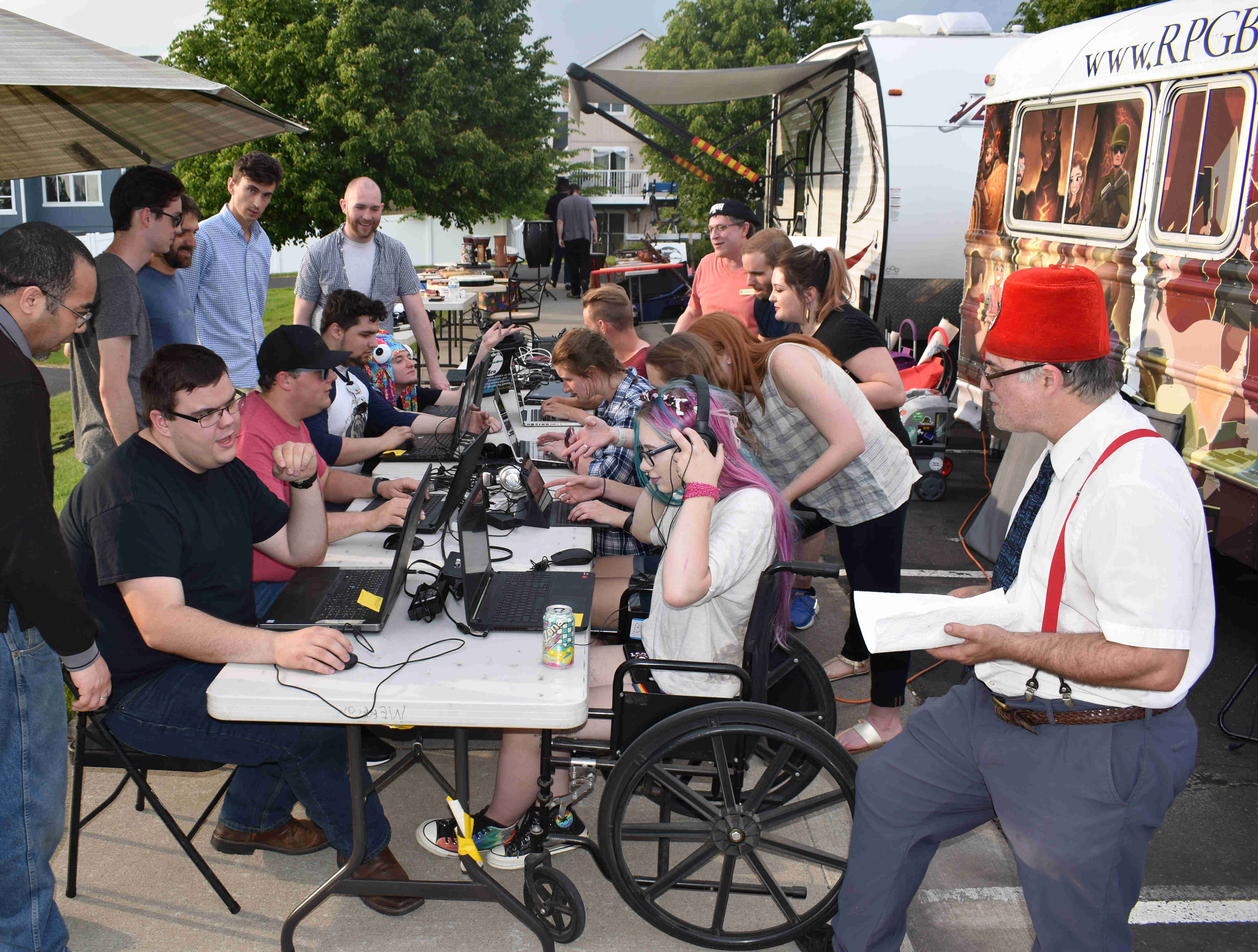 sky-prarie-erpg-wheelchair-rpgbus-and-rpg-trailer-laptops-tables-cropped-dsc_0189-20pct.jpg